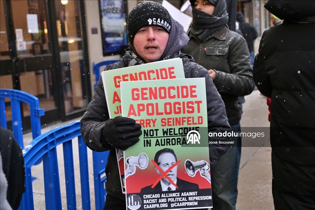 Пропалестинские активисты в США протестуют против шоу комика Джерри Сейнфелда