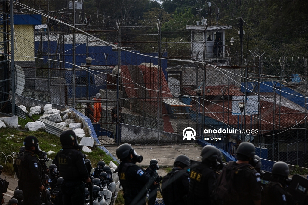 Власти Гватемалы взяли под контроль ситуацию после тюремного бунта