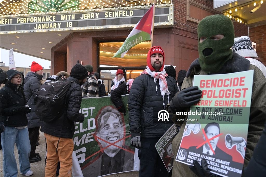 Пропалестинские активисты в США протестуют против шоу комика Джерри Сейнфелда