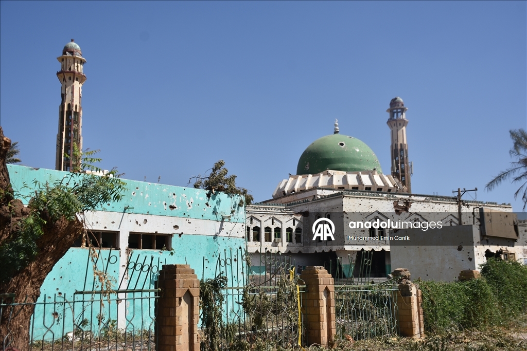 Sudan'ın başkenti Hartum'daki önemli kamu kurumları HDK tarafından kışlaya ve hapishaneye çevrildi