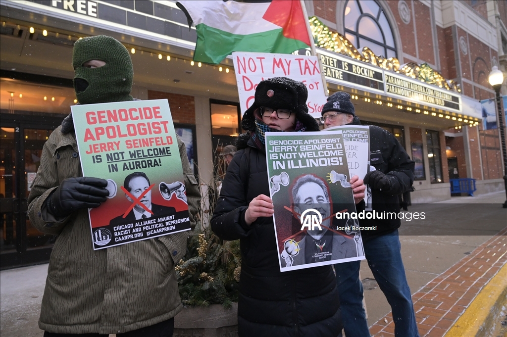 Пропалестинские активисты в США протестуют против шоу комика Джерри Сейнфелда