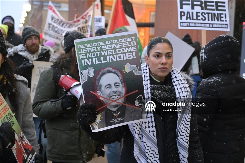 Пропалестинские активисты в США протестуют против шоу комика Джерри Сейнфелда