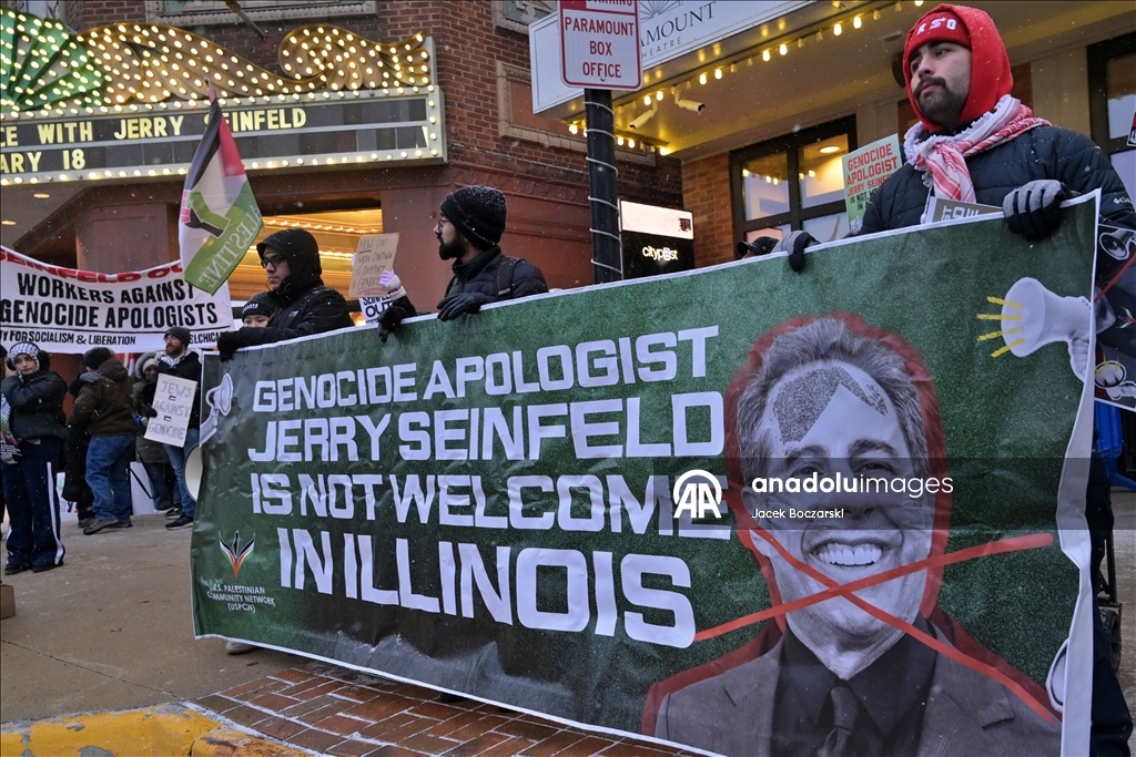 Пропалестинские активисты в США протестуют против шоу комика Джерри Сейнфелда