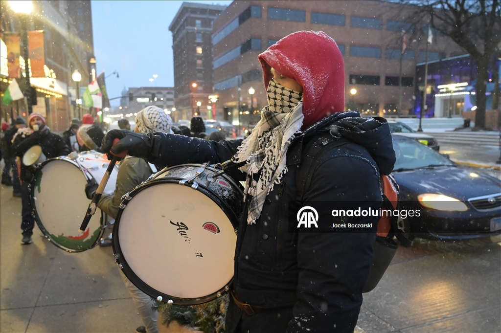 Пропалестинские активисты в США протестуют против шоу комика Джерри Сейнфелда