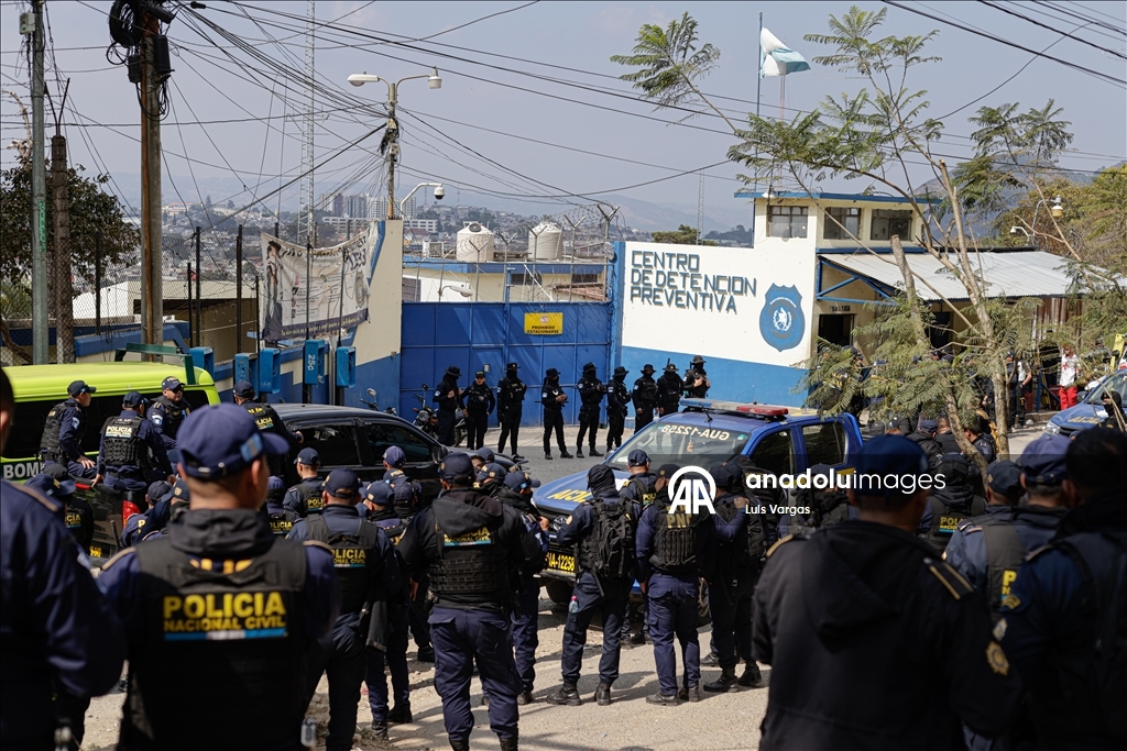 Власти Гватемалы взяли под контроль ситуацию после тюремного бунта