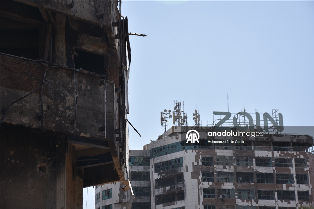 Ключевые государственные учреждения Хартума превращены в казармы