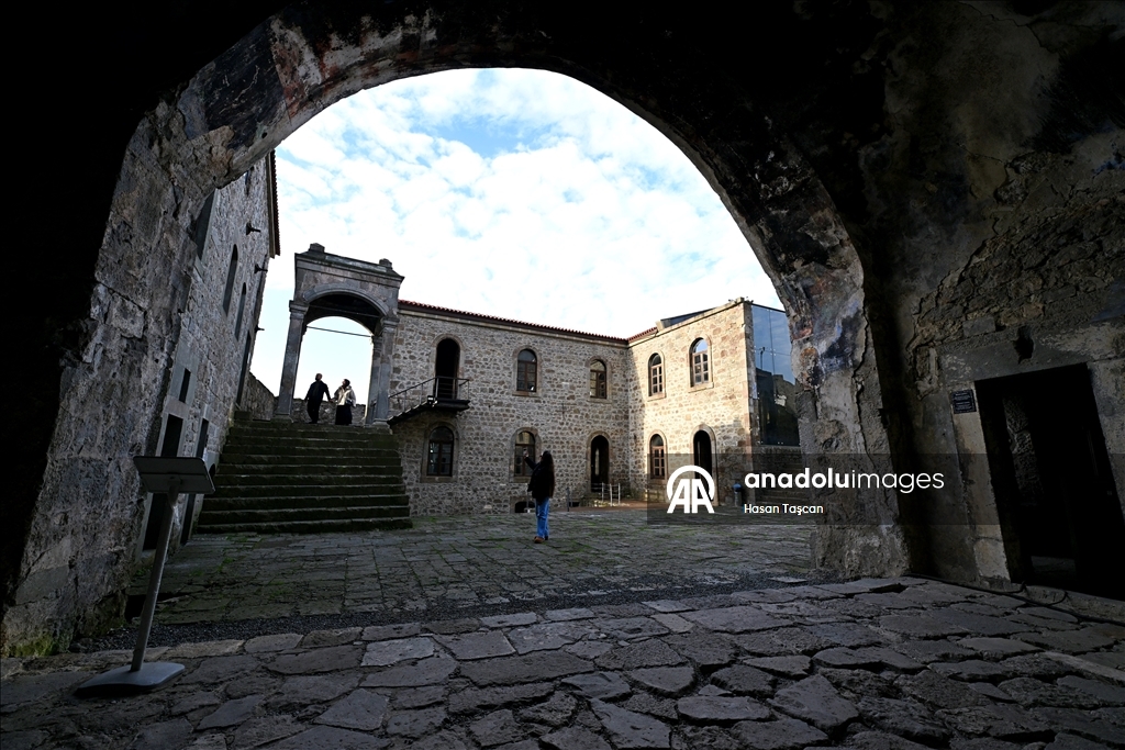 Trabzon'daki Kızlar Manastırı kültür ve sanat hayatına canlılık getirdi