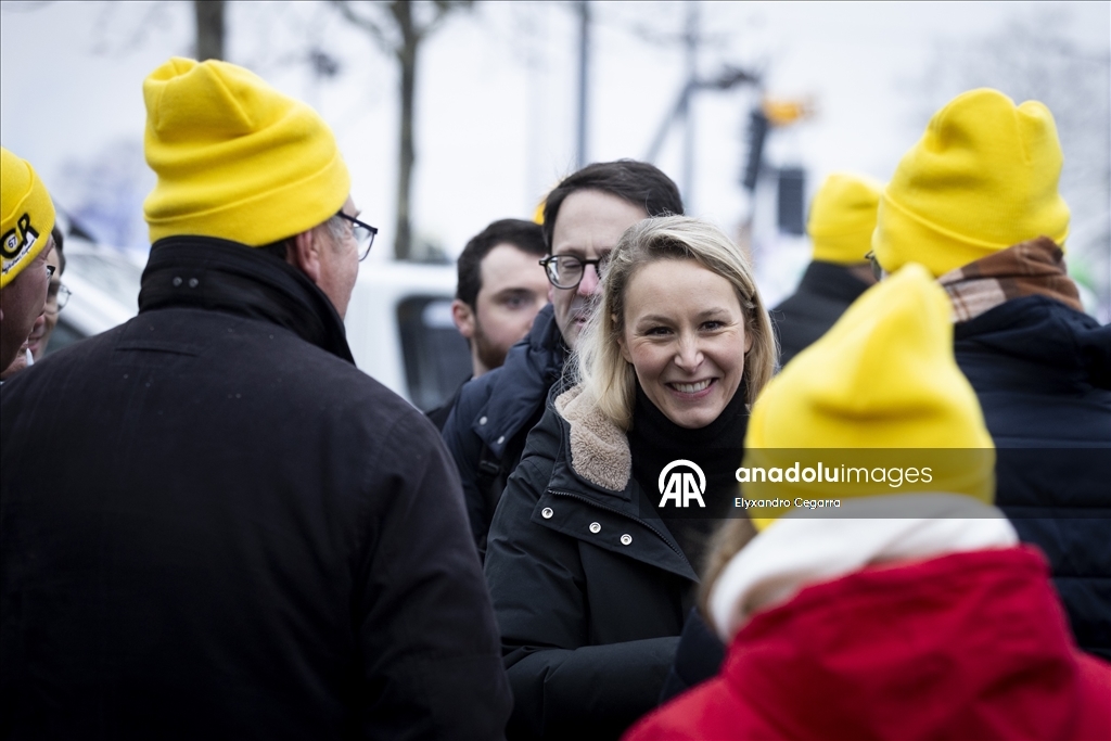 Avrupa ülkelerinden binlerce çiftçi MERCOSUR anlaşmasını protesto etmek için Strazburg'da toplandı