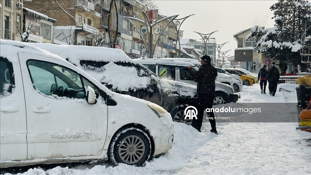 Hakkari'de kar etkili oldu