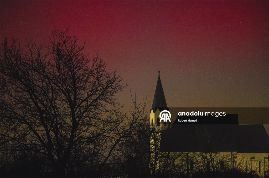 Над Венгрией появилось Северное сияние