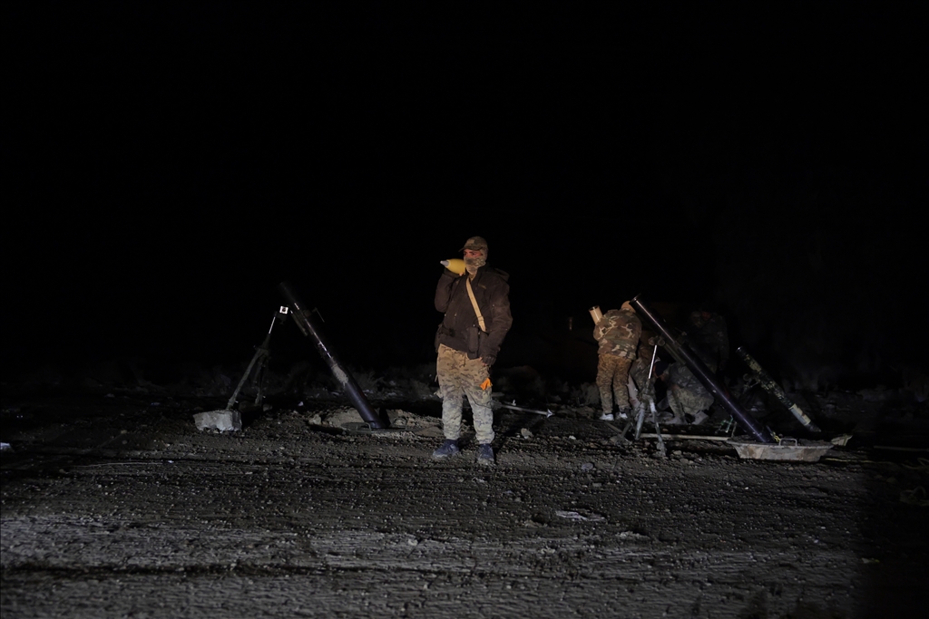 "قسد" يشتبك مع الجيش السوري لمنع تسليم سجن في الرقة