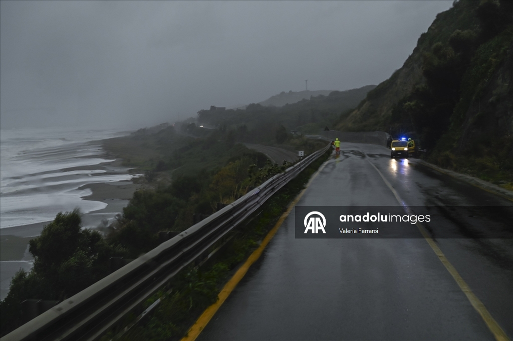 İtalya ve Malta’da şiddetli fırtına günlük hayatı olumsuz etkiledi