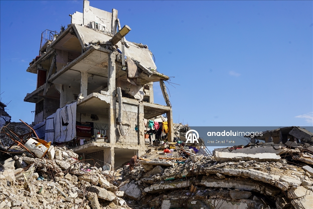 İsrail’in harabeye çevirdiği Cibaliye Mülteci Kampı’nda günlük yaşam