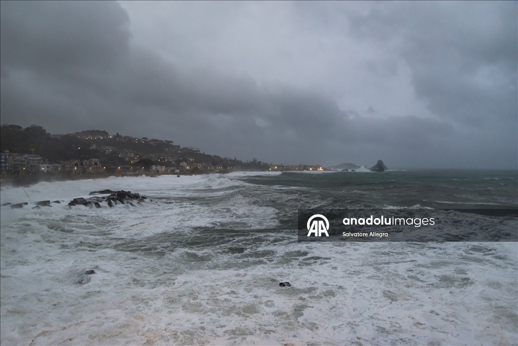 В Кальяри продолжается непрекращающаяся непогода