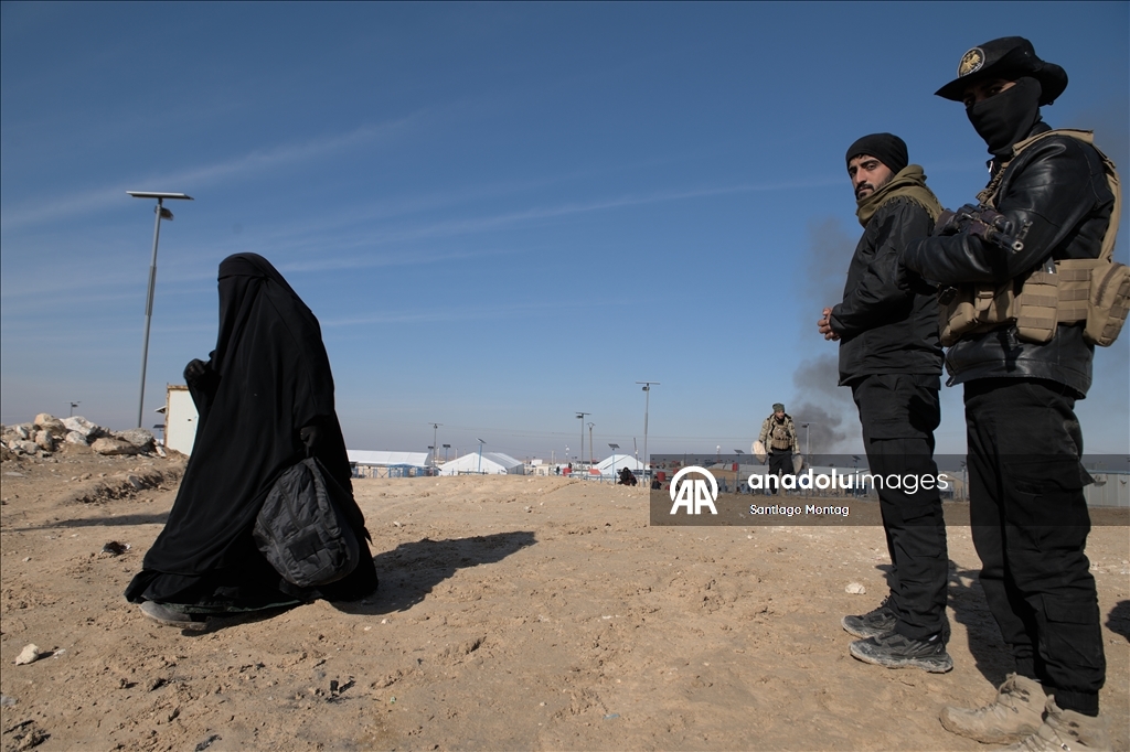 الداخلية السورية تعلن مخيم الهول والسجون المحررة "مناطق محظورة"