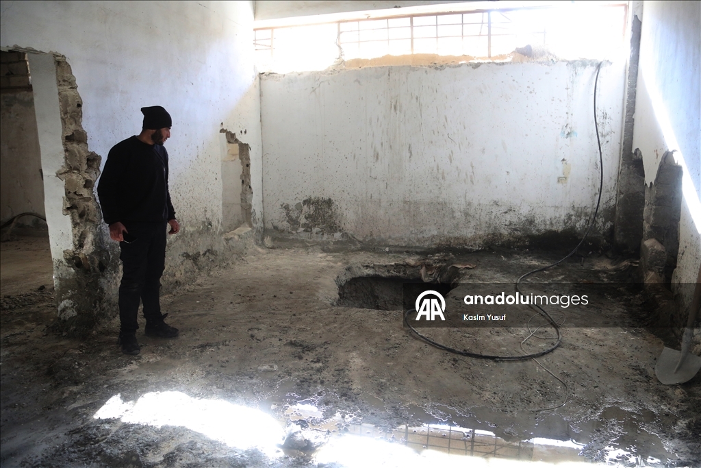 В освобожденной от террористической организации YPG/SDG сирийской провинции Ракка засняты тюрьма и тоннели под стадионом