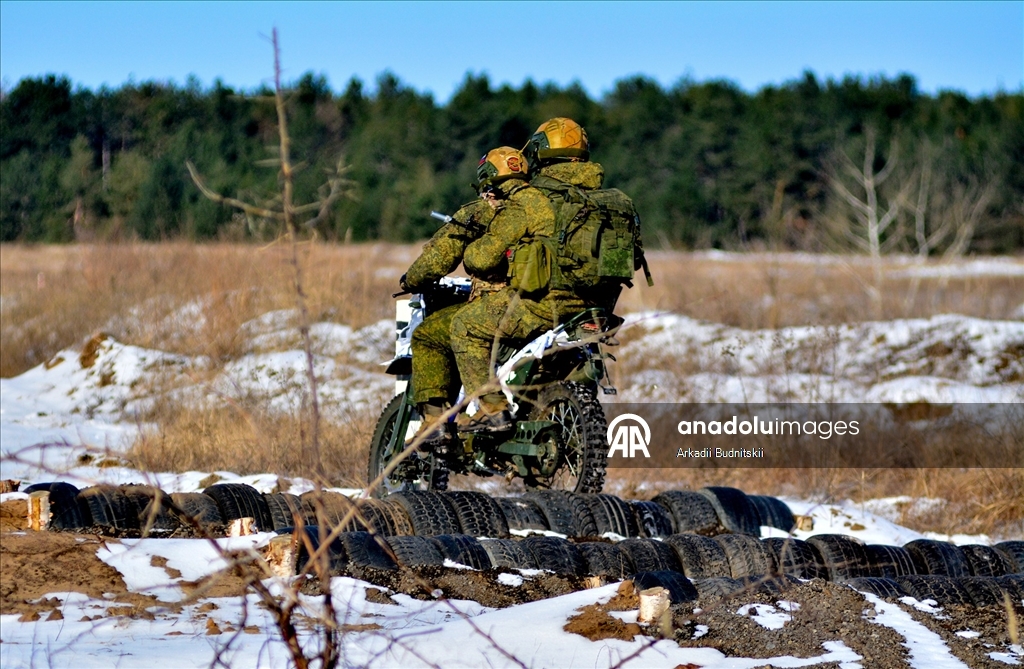 Rusya’da askeri tatbikat gerçekleştirildi