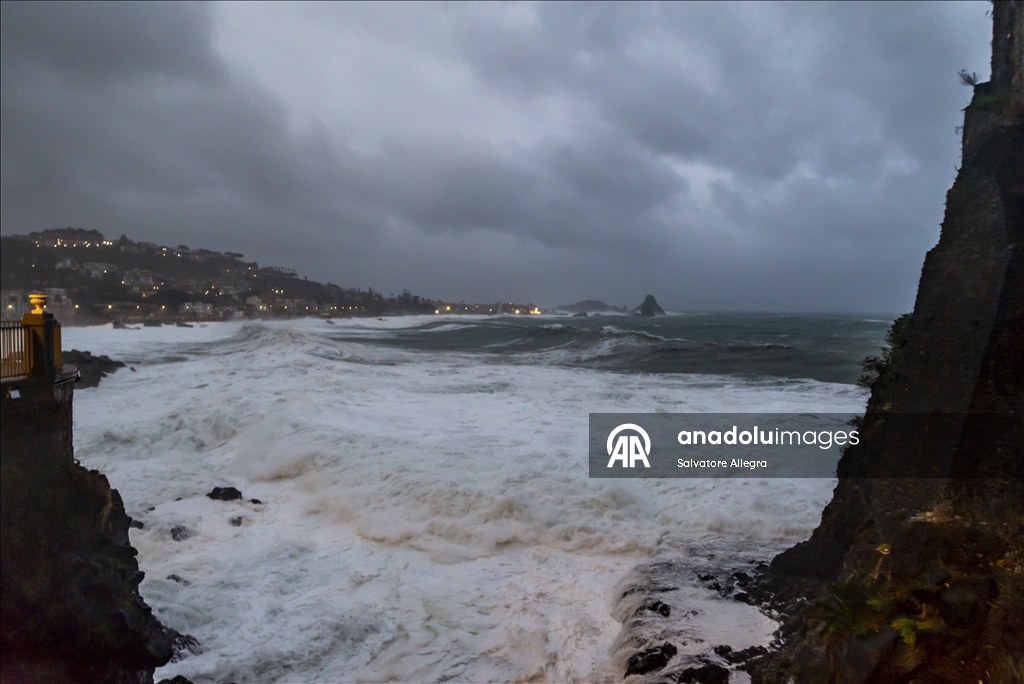 В Кальяри продолжается непрекращающаяся непогода