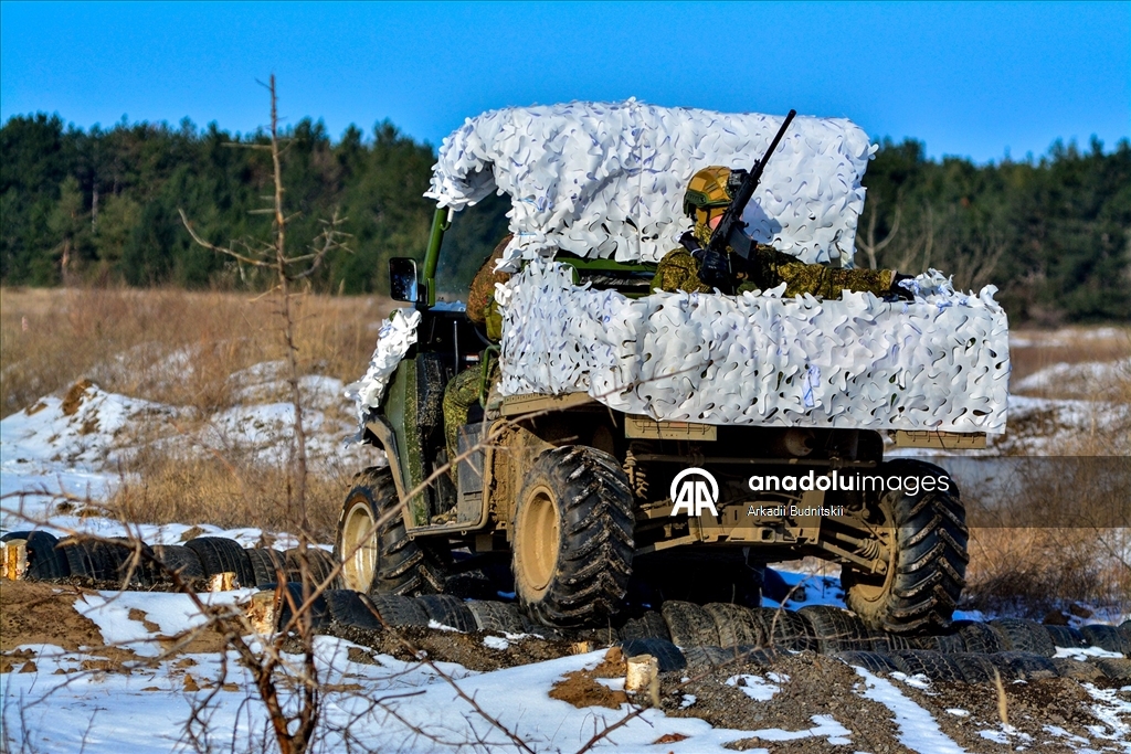 Rusya’da askeri tatbikat gerçekleştirildi