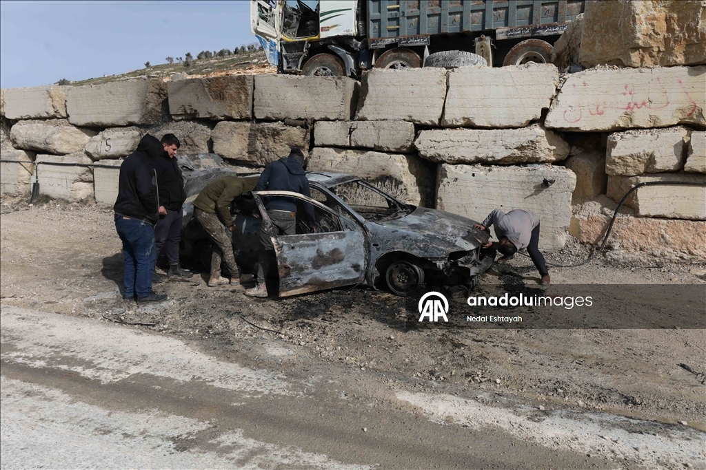 مستوطنون يحرقون 3 جرافات وسيارة بهجوم على قرية شمالي الضفة