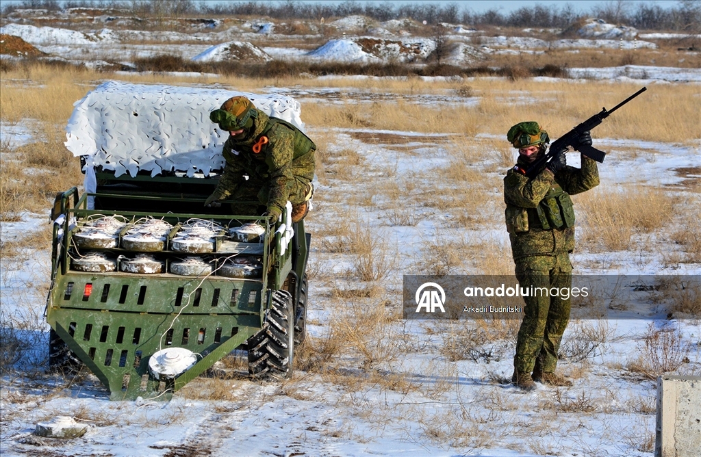Rusya’da askeri tatbikat gerçekleştirildi