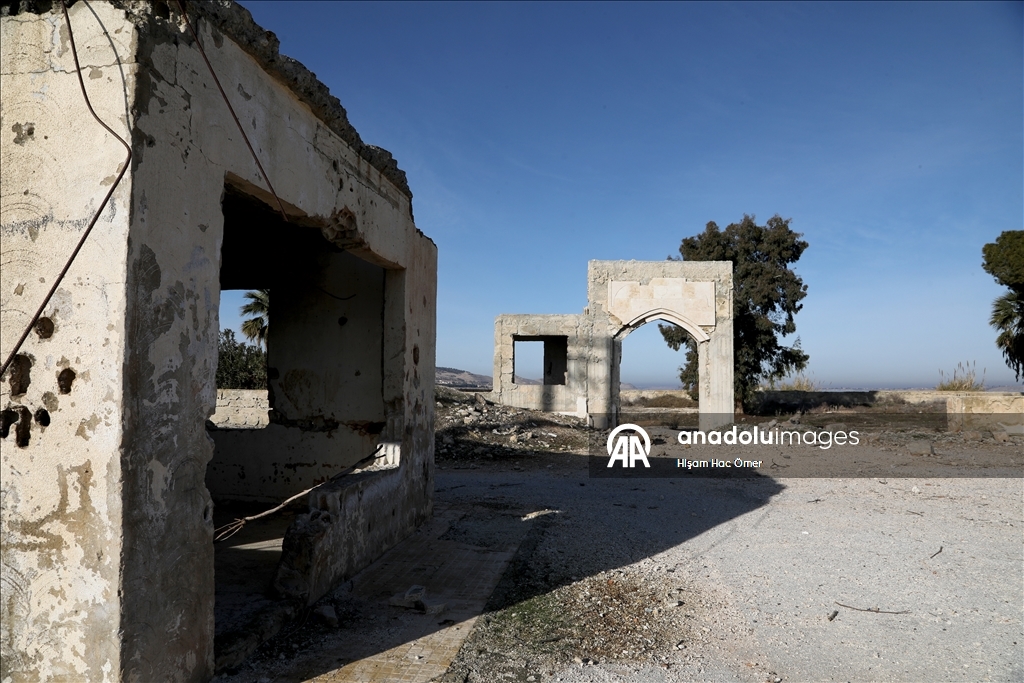 الأناضول تزور المكان السابق لضريح سليمان شاه في سوريا