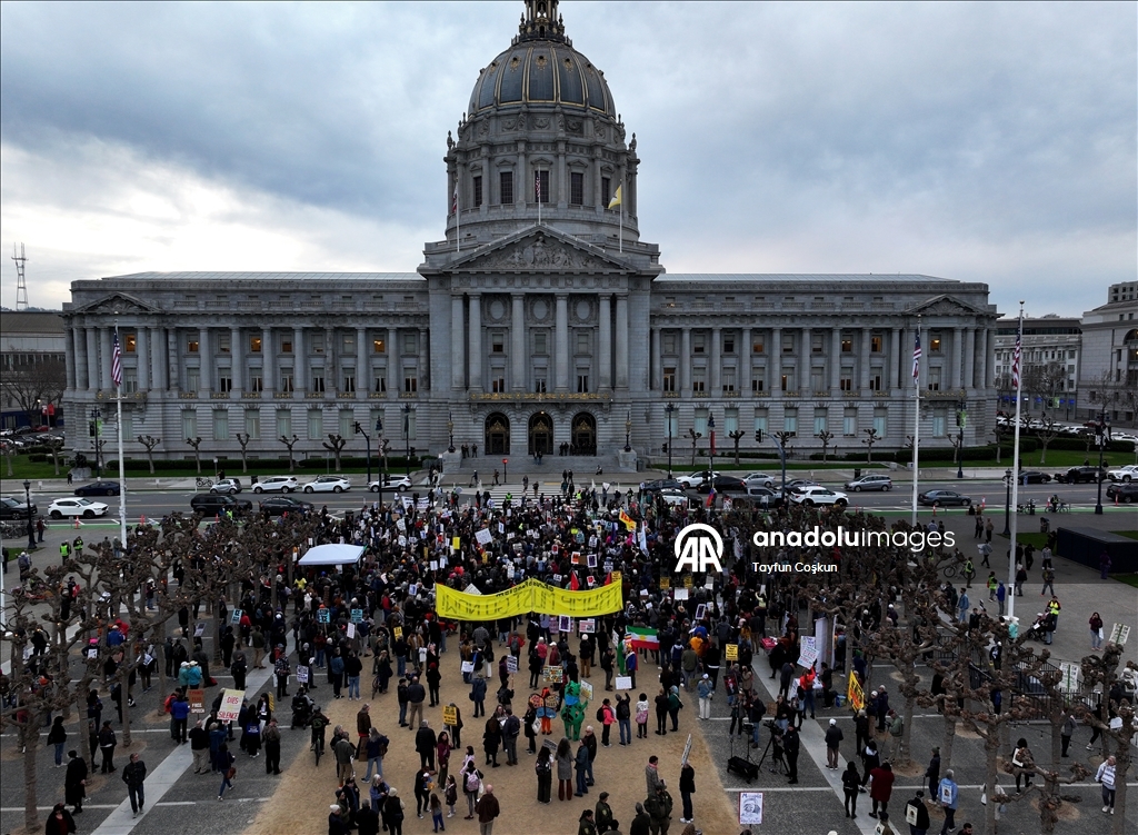 В Калифорнии прошли протесты против Трампа