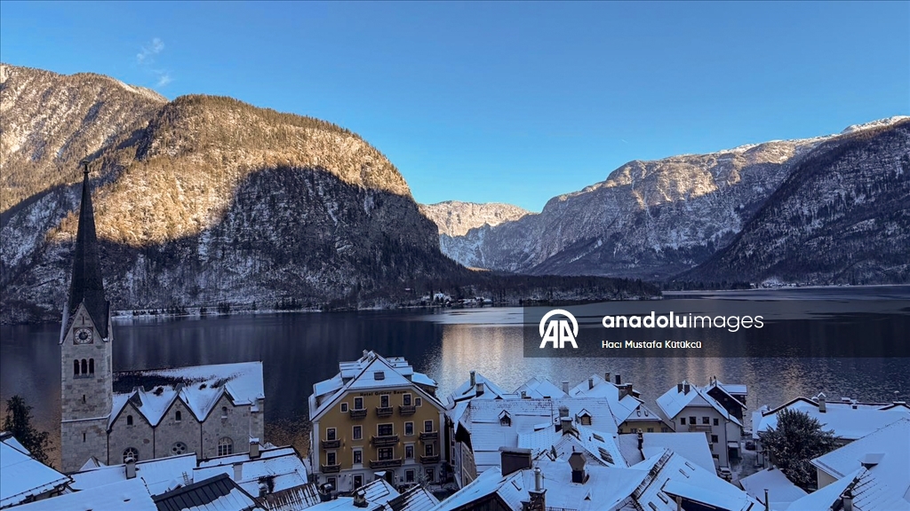 Зимняя магия города Хальштатт в Австрии