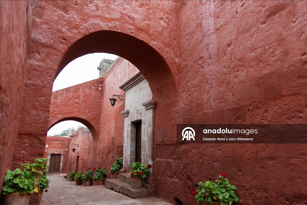 Исторический монастырь в Арекипе принимает тысячи туристов