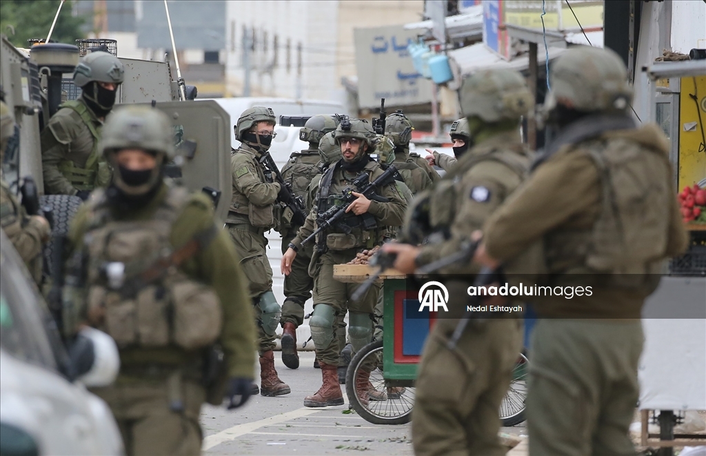 İsrail ordusu Nablus kentine baskın düzenledi