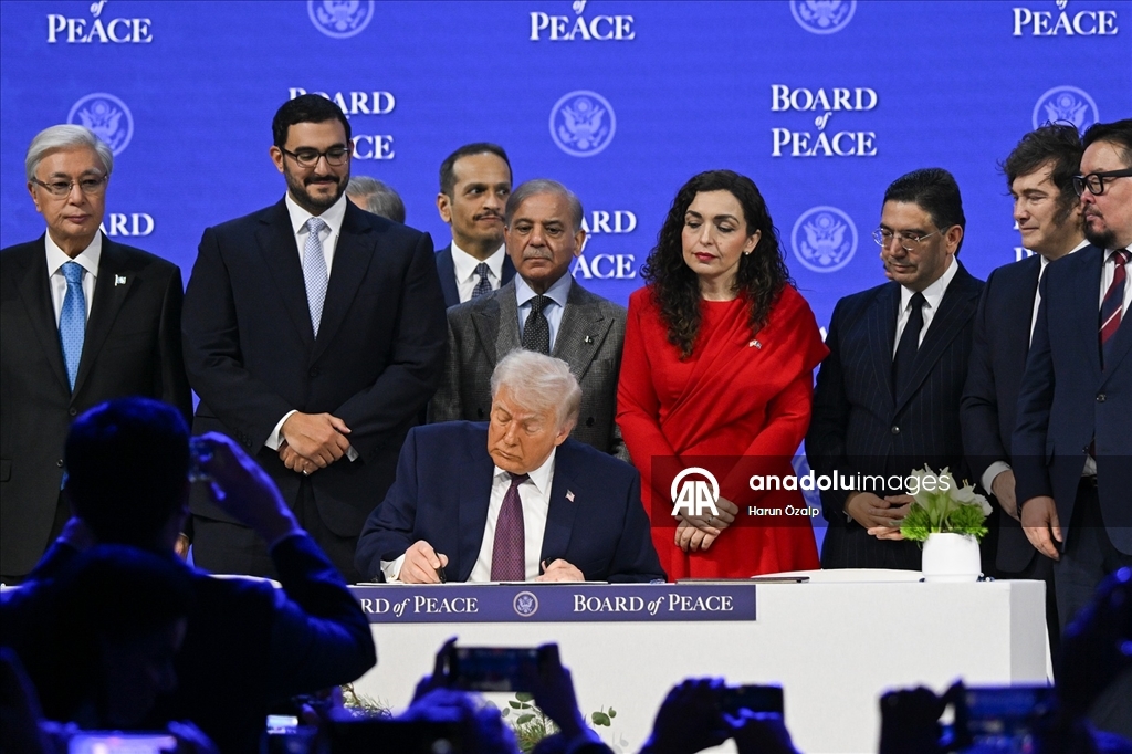 Davos'ta Barış Kurulu toplantısı yapıldı