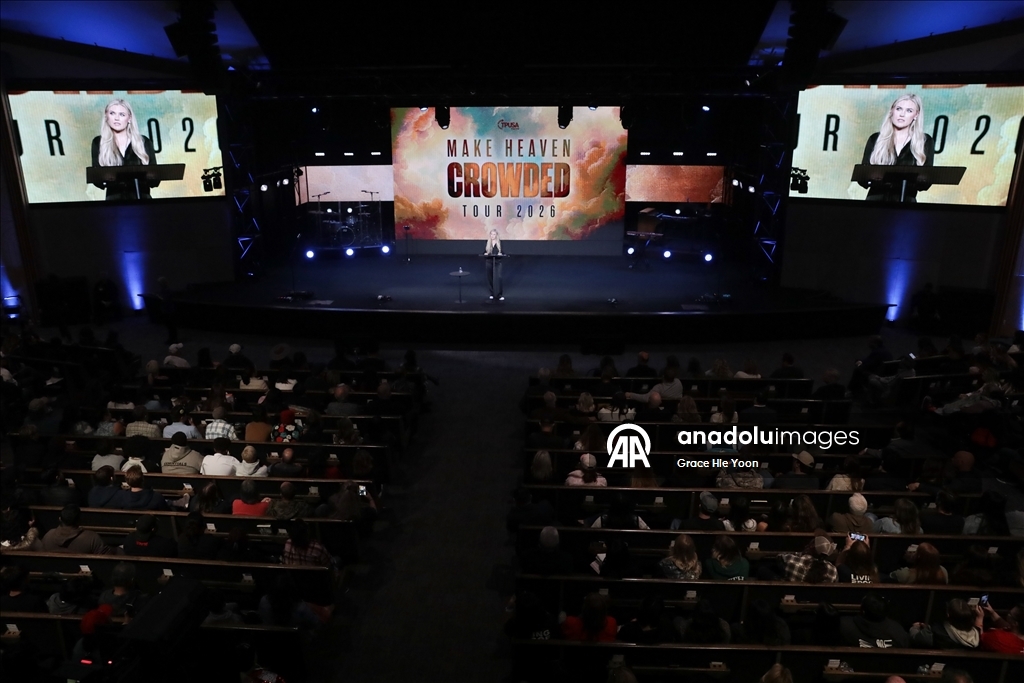 В США прошло мероприятие в рамках серии собраний «Make Heaven Crowded Tour»