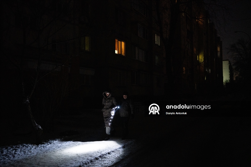 Украинцы укрываются в «Пунктах несокрушимости» из-за отключений электроэнергии