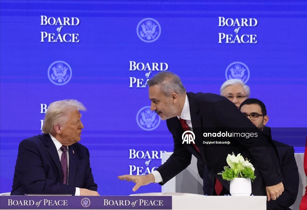 Davos'ta Gazze için Barış Kurulu Şartı imza töreni