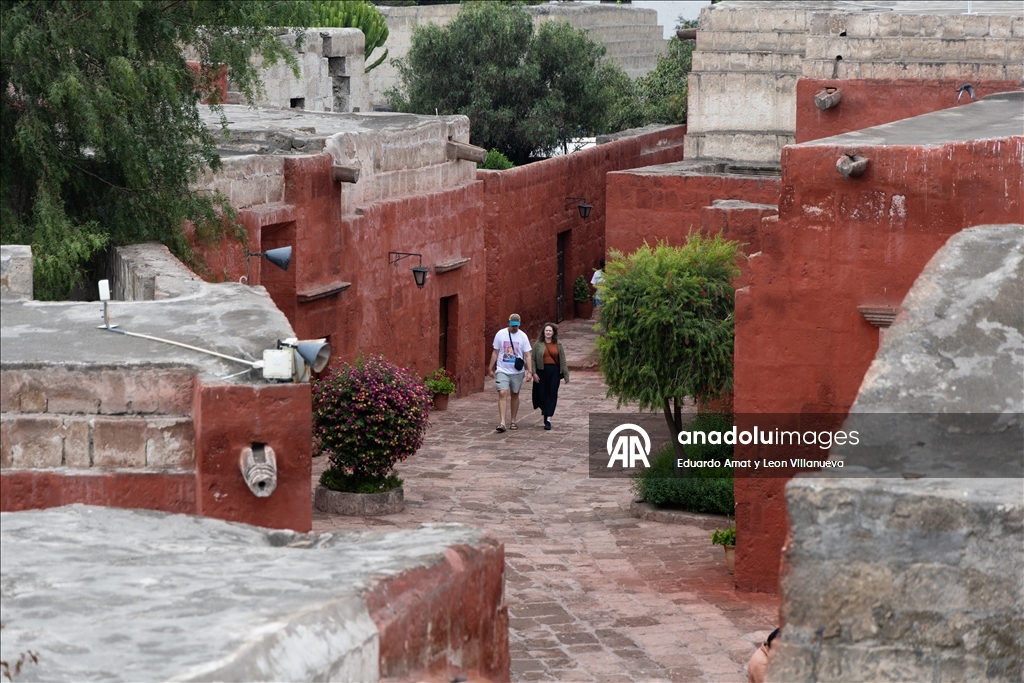 Исторический монастырь в Арекипе принимает тысячи туристов