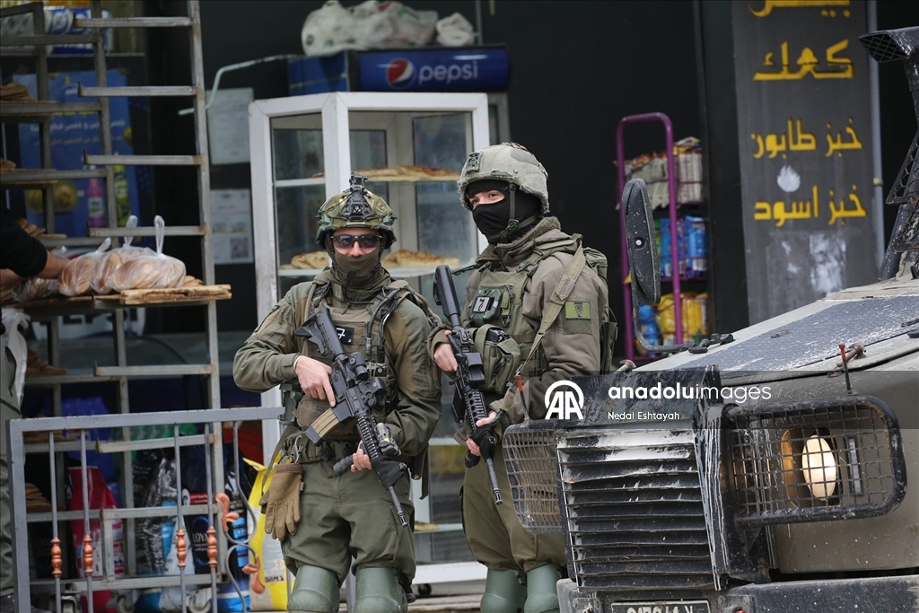 İsrail ordusu Nablus kentine baskın düzenledi