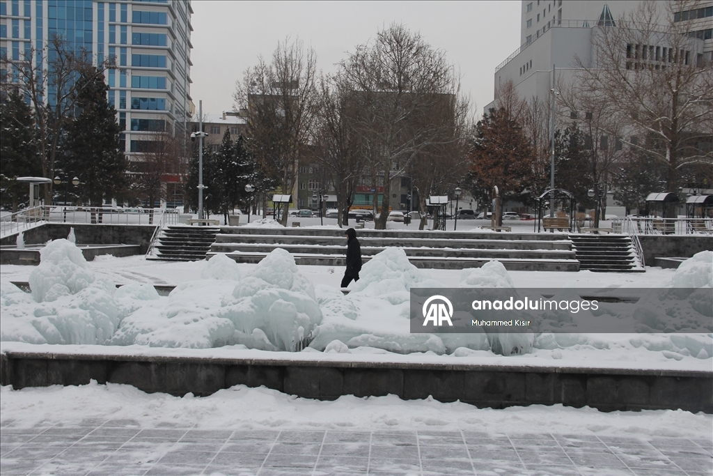 Kayseri'de kar etkili oldu