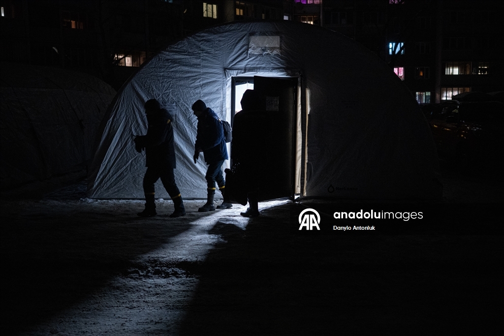 Украинцы укрываются в «Пунктах несокрушимости» из-за отключений электроэнергии