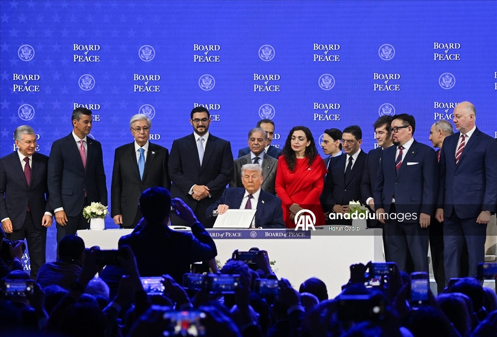 Davos'ta Barış Kurulu toplantısı yapıldı