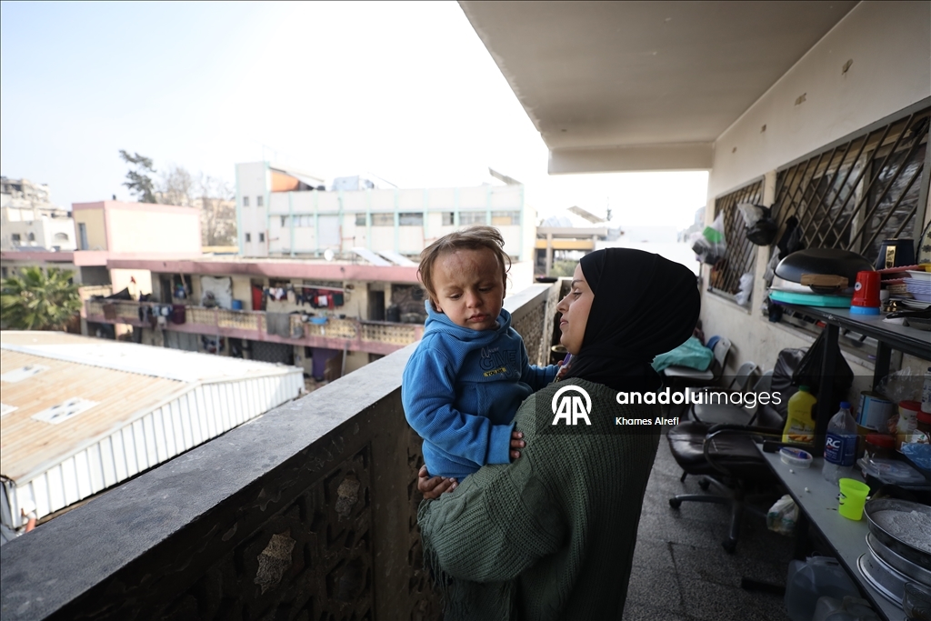 Полуторогодовалый палестинец с тяжелыми ожогами нуждается в срочном лечении после израильского удара по Газе