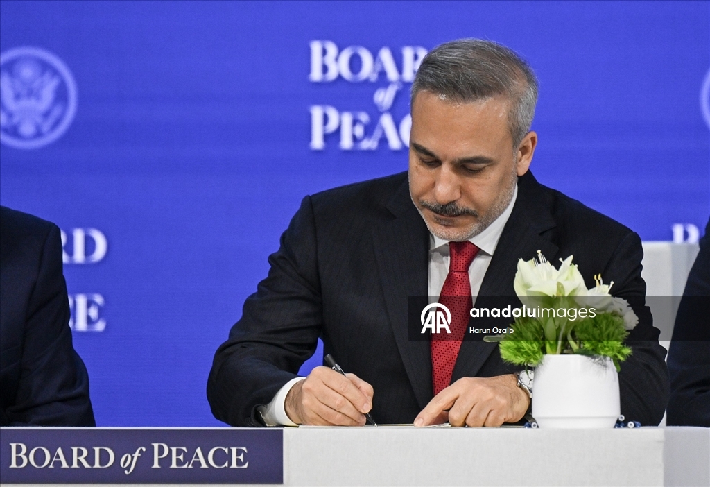 Davos'ta Barış Kurulu toplantısı yapıldı