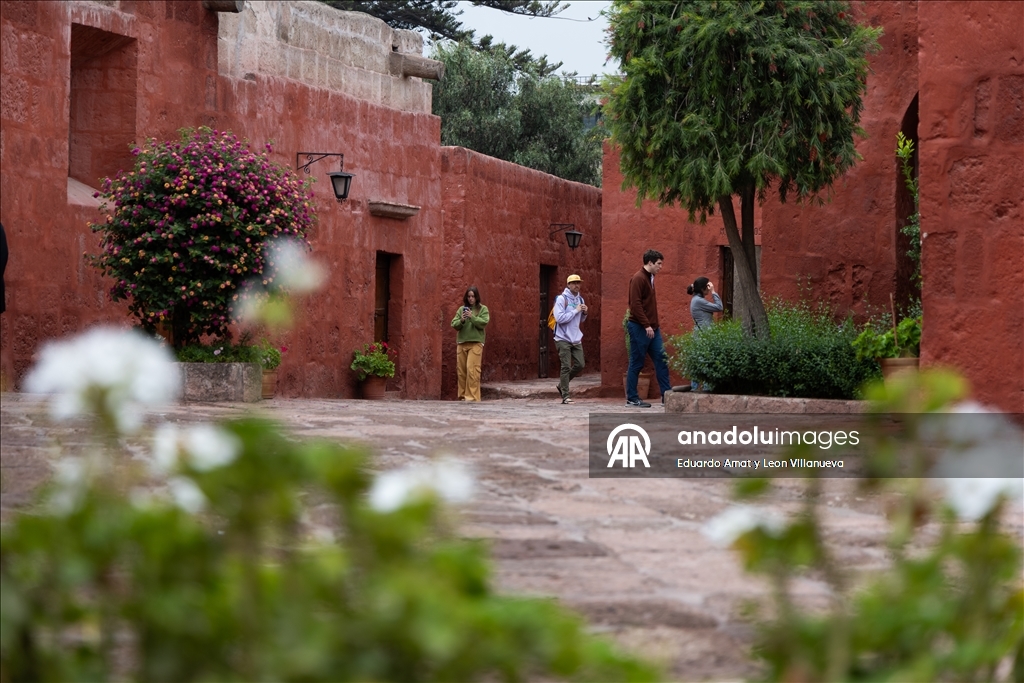 Исторический монастырь в Арекипе принимает тысячи туристов