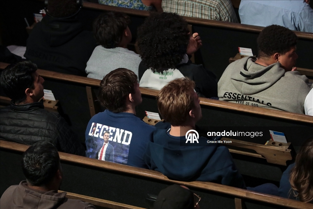 В США прошло мероприятие в рамках серии собраний «Make Heaven Crowded Tour»