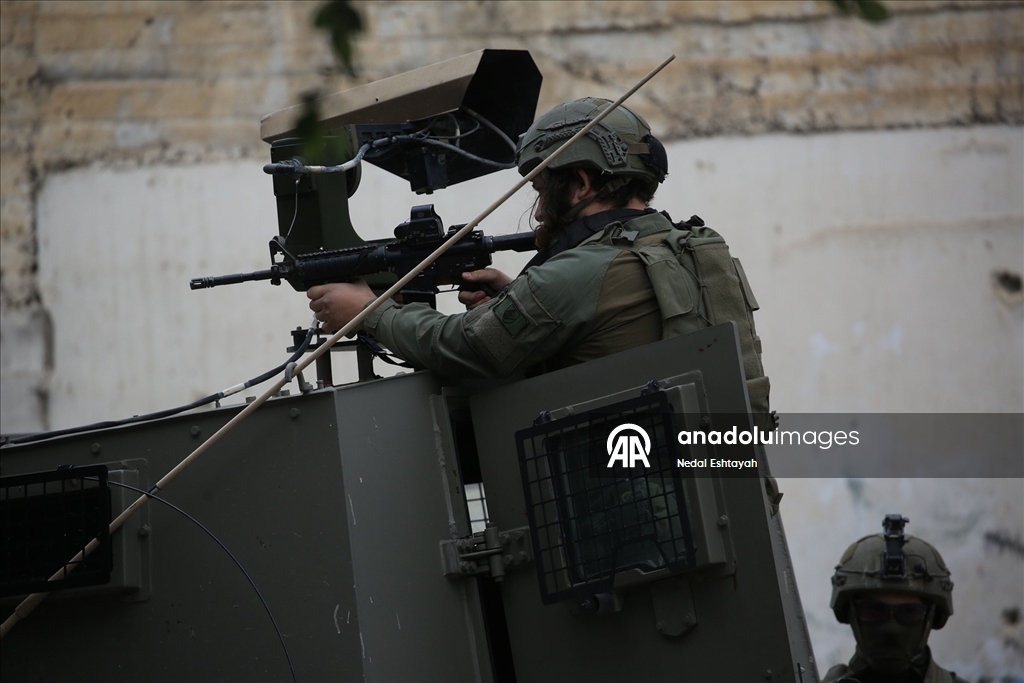 İsrail ordusu Nablus kentine baskın düzenledi