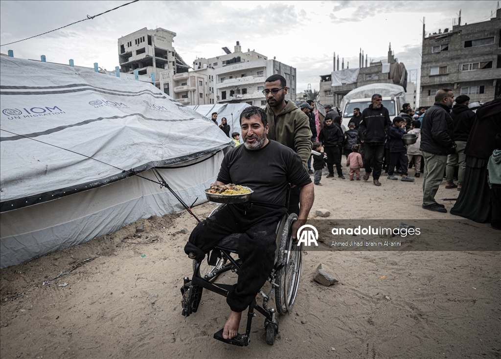 Gazze'de Filistinlilere yemek dağıtımı yapıldı