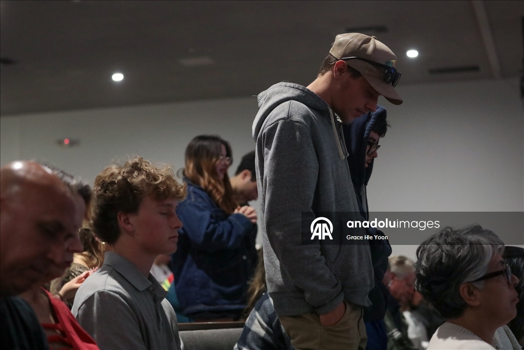 В США прошло мероприятие в рамках серии собраний «Make Heaven Crowded Tour»