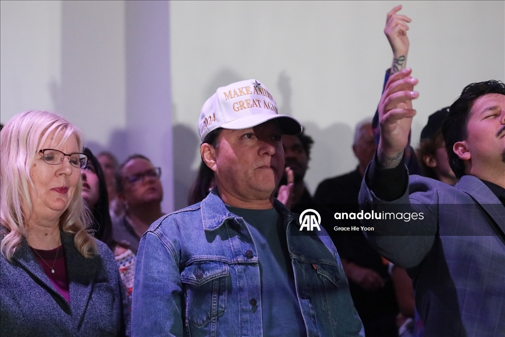 В США прошло мероприятие в рамках серии собраний «Make Heaven Crowded Tour»