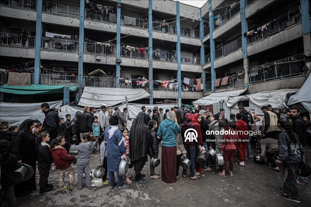 Gazze'de Filistinlilere yemek dağıtımı yapıldı