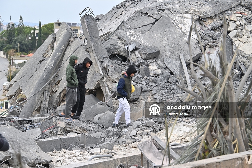 İsrail'in Lübnan'ın güneyine düzenlediği hava saldırıları