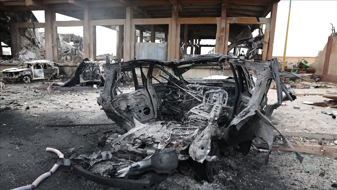 AA, terör örgütü YPG/SDG'nin patlattığı silah deposunu görüntüledi